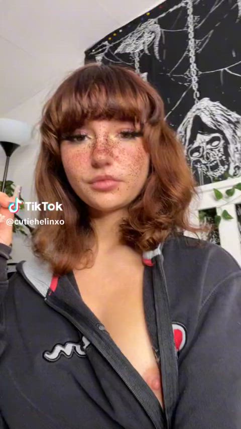 Lost.helin - More tiktok flashing videos on my TT likes