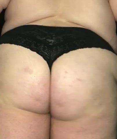 Do you like my big, jiggly booty?