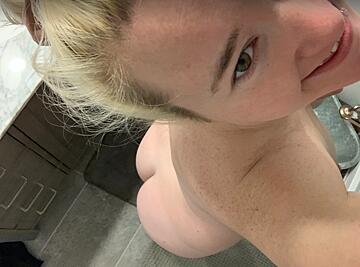 my ass in my best feature ?? come watch me fill it ?