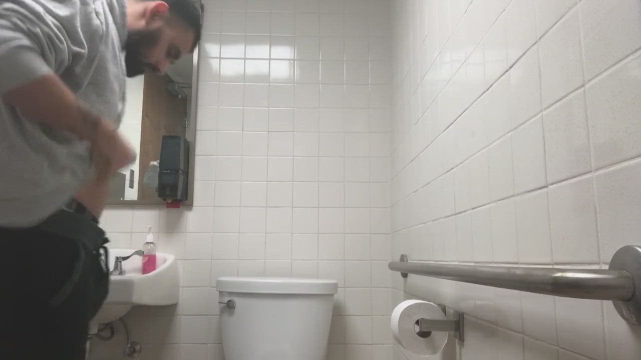 Getting hard while pissing