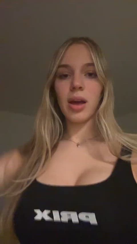 blonde teen teens tiktok tits r/tiktits legal-teens tik-tok gif