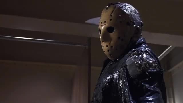 Friday-the-13th-Part-VIII-Jason-Takes-Manhattan-1989-00-38-56-jason-slashes