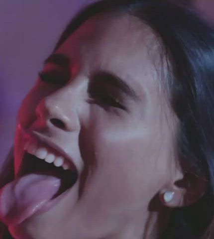 Cumshot Facial Smile Teen gif