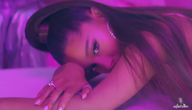 Ariana Grande - 7 rings Sub 01