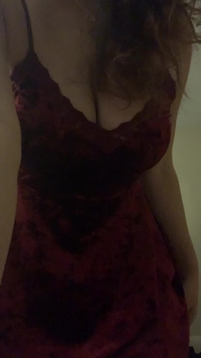 It’s been a while since I did a titty drop ? (f)
