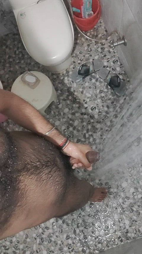 Masturbating in shower 💦