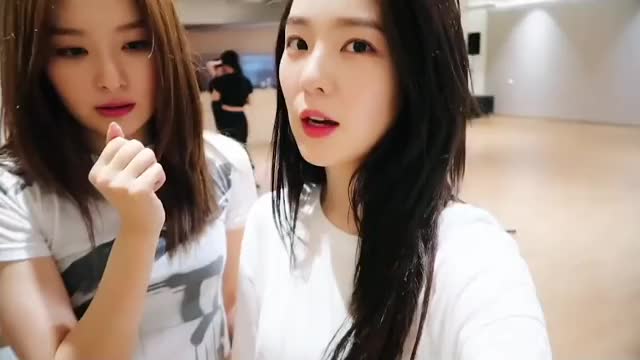 200709 Red Velvet IRENE & SEULGI THE STAGE 9