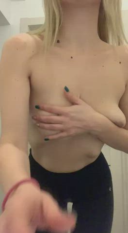 My natural saggy titties