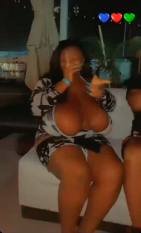 amateur big tits boobs busty ebony huge tits natural tits tits gif