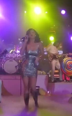 Katy Perry - Teenage Dream - Melbourne Plaza Ballroom 12 08 2010