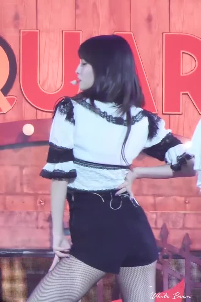 Twice 181106 Momo @ MGA 1