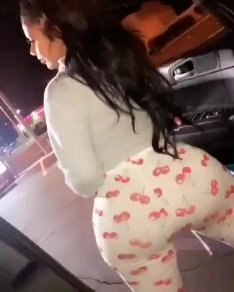 latina-big-ass-twerk