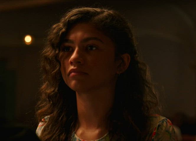 celebrity female zendaya gif