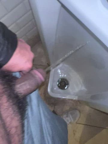 Quick brown dick piss for you boys
