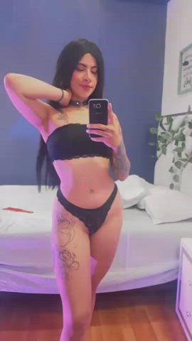 big ass bouncing camgirl curvy latina tattoo teen tits white girl gif