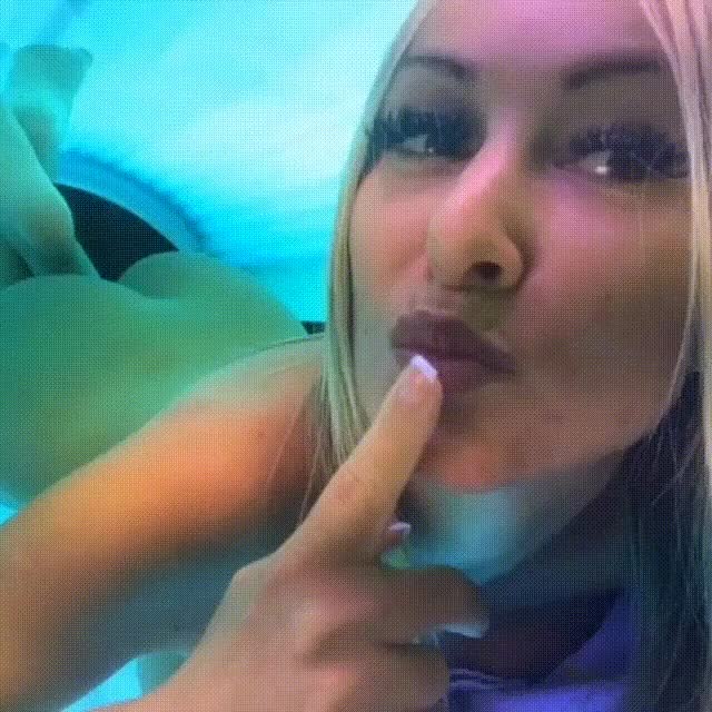 My Ex Girlfriend in solarium (SnapChat: mina-jovic)