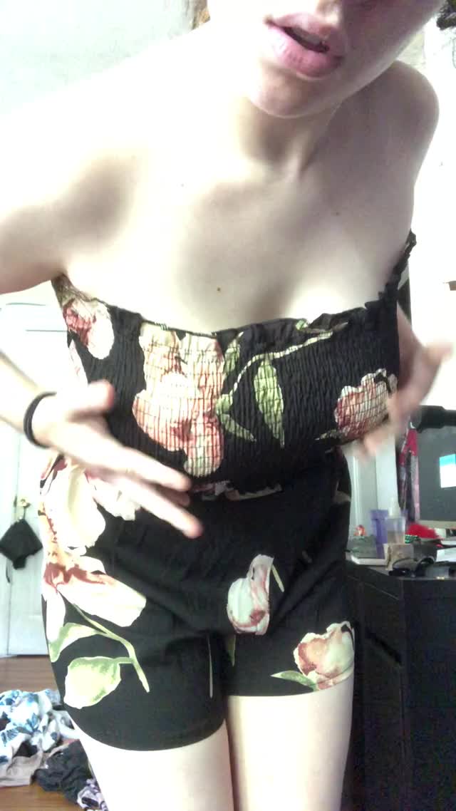 Bouncing in my new out[f]it