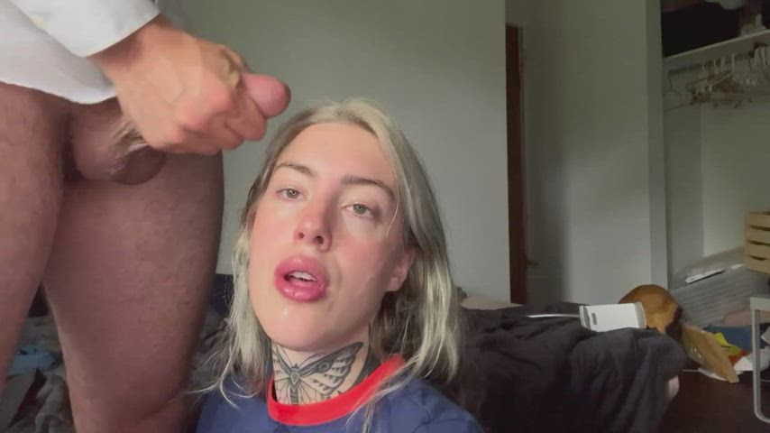 18 years old amateur blonde cumshot gif