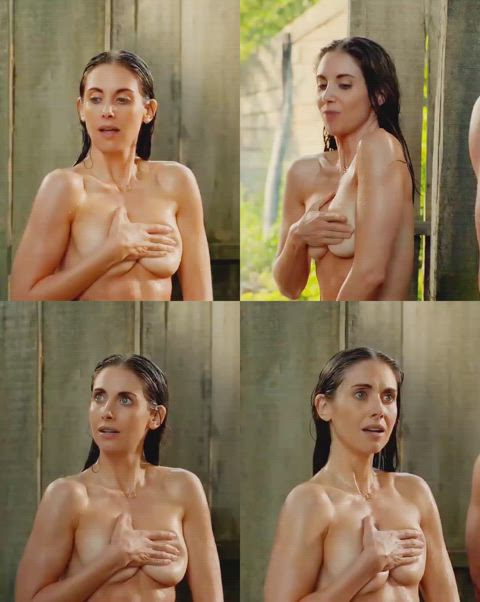 Alison brie