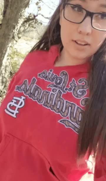 Outdoor flash / titty drop