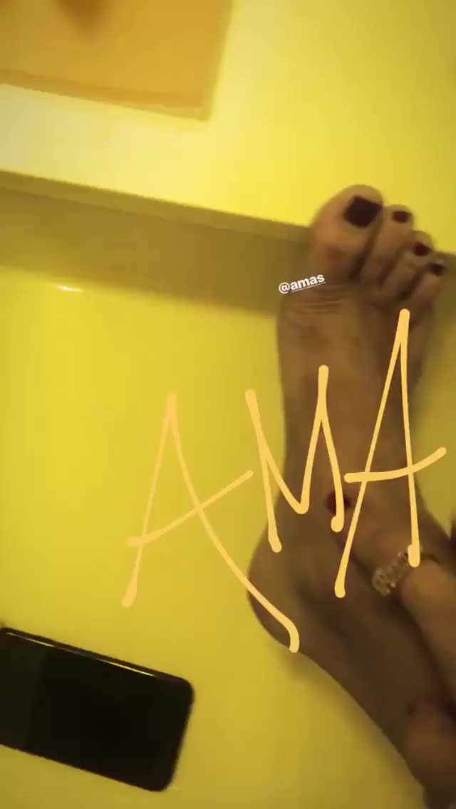 Selena Gomez - Instagram Story