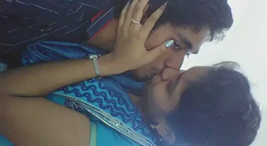 bhabi cheating desi indian kissing saree gif