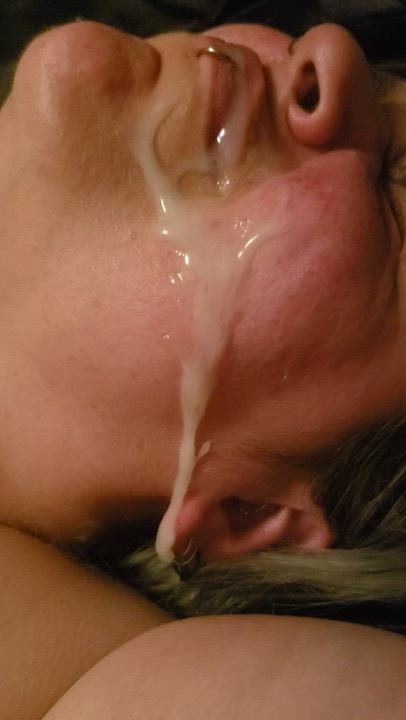 Cumshot Facial Submissive gif
