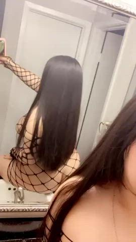 Long hair + Fishnets 🖤