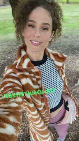 clothed curly hair german homemade jewish manyvids onlyfans outdoor smile gif