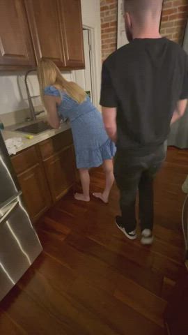My roommate likes to fuck me while I;m trying to do the dishes