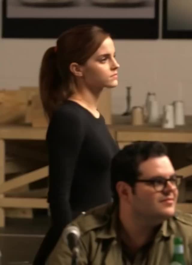 Emma Watson Beauty and the Beast table read 4 (1)