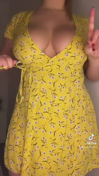 Amateur Huge Tits Stripping Striptease Thick TikTok gif