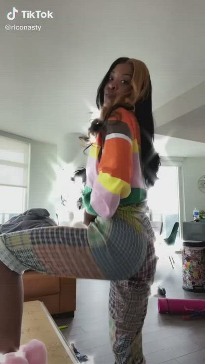 A gif I made from her tiktok