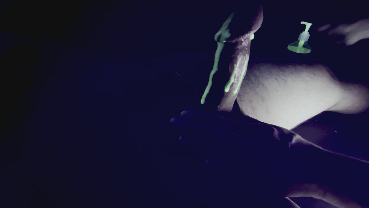 Ultraviolet Handjob, by LustreGlow