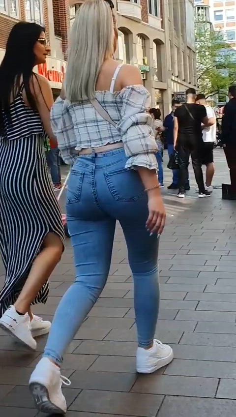 ass candid jeans gif