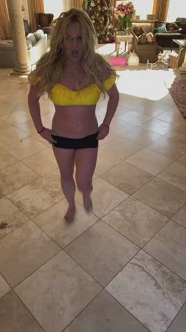 bikini britney spears cleavage gif