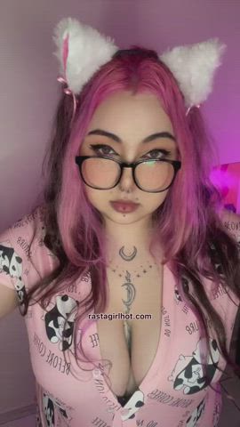 amateur big tits boobs cute gamer girl teen tiktok tits gif