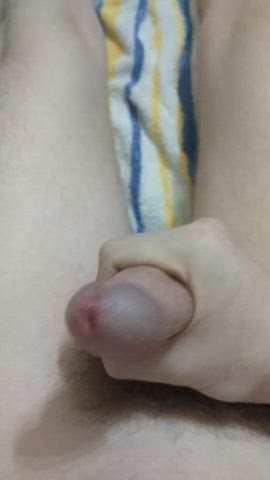 Small but mighty cumshot