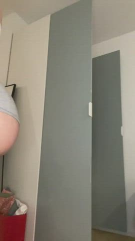 Bubble Butt Petite White Girl gif