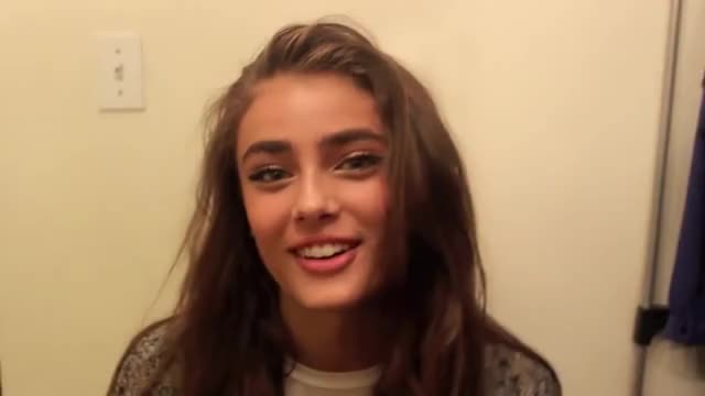 Taylor Hill gif