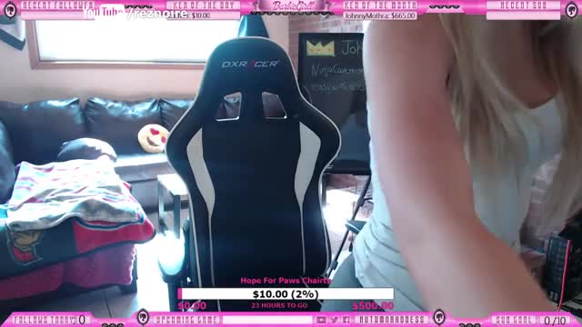 Sexyyy Ass!! With Barbiegirll - Twitch Streamer