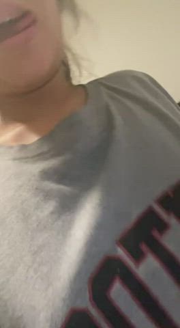 natural tits t-shirt tits gif