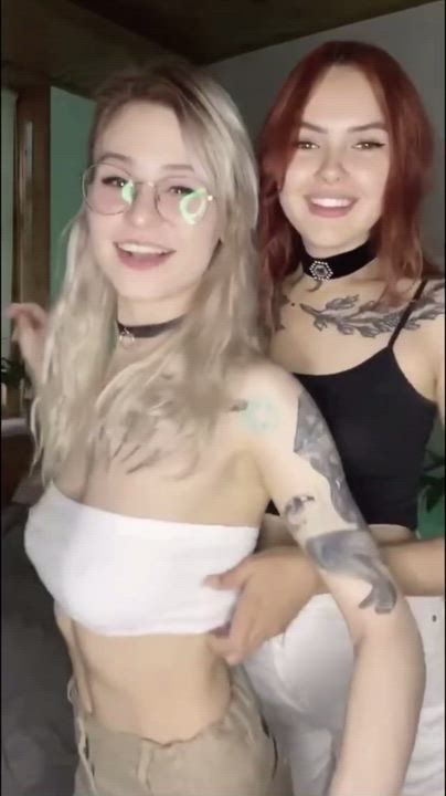Amazing lesbian couple