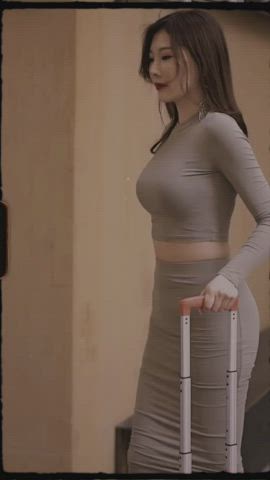 18 years old amateur babe big tits boobs clothed natural tits teen tits gif
