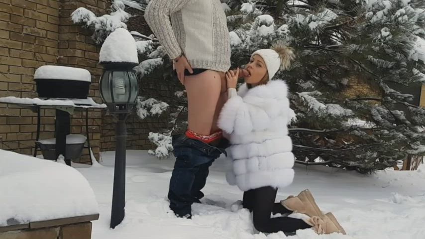 Nice Outdoor Winter Cumshot