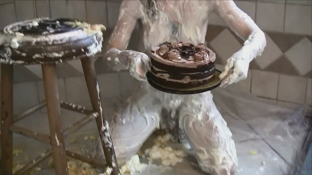 A creamy Leila Hazlett destroys a gorgeous chocolate cake