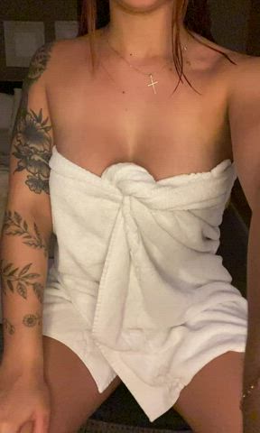 after shower boob reveal to make your day better