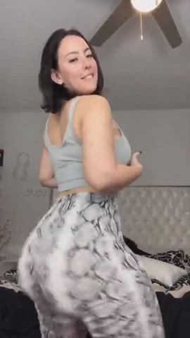 babe bubble butt hourglass onlyfans thick gif