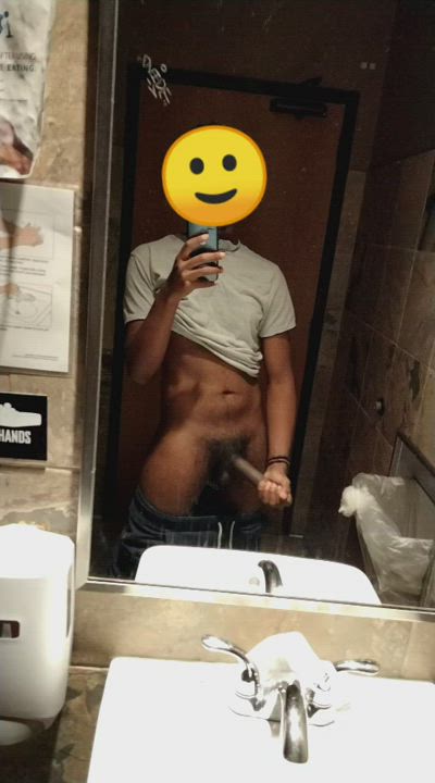 Was getting some work done at a café when, a few hours in, I got struck by the big