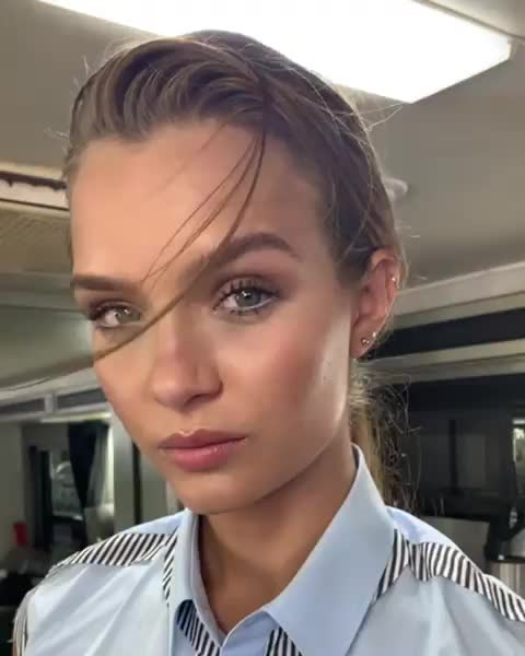 Josephine Skriver gif